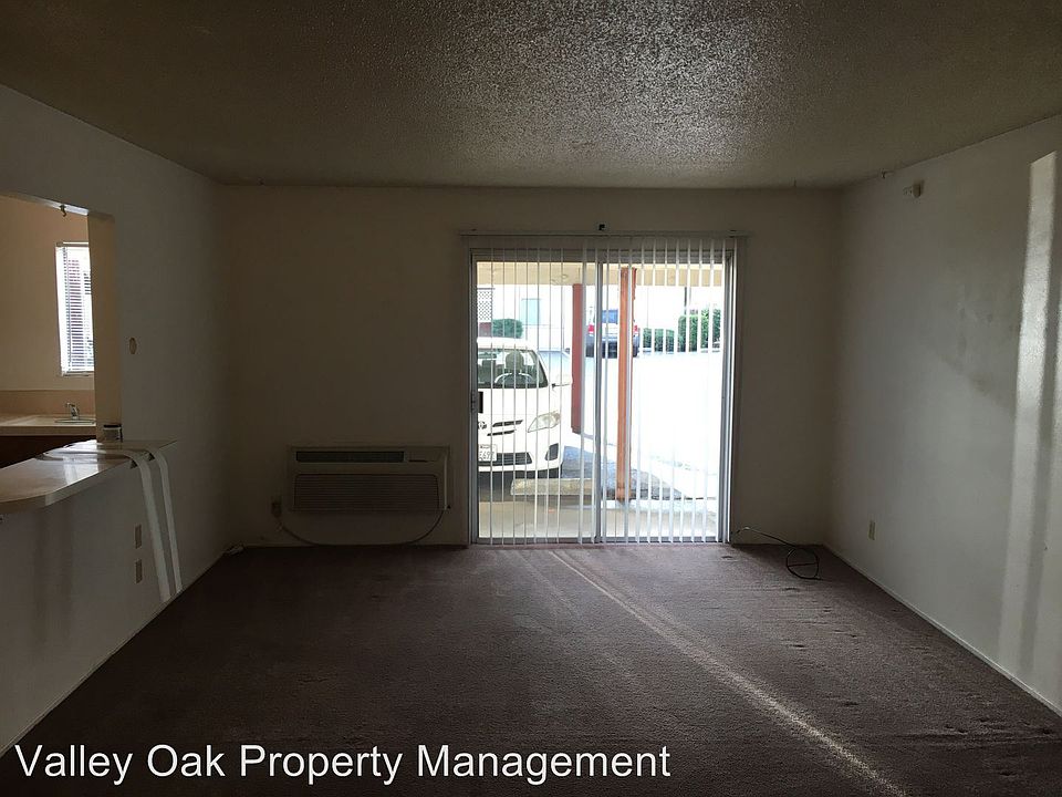 1st image of 333 Poplar St APT 2