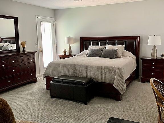4th image of 115 Fox Hollow Ct #115