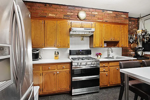 Sold by Compass | media 5