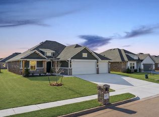 625 Trails End Dr, Shawnee, OK 74804