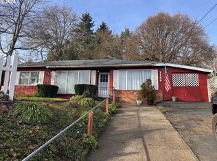 1106 N Myrtle Rd, Myrtle Creek, OR 97457