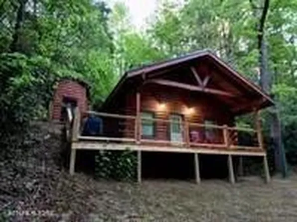1695 Misty Hollow Way, Gatlinburg, TN 37738