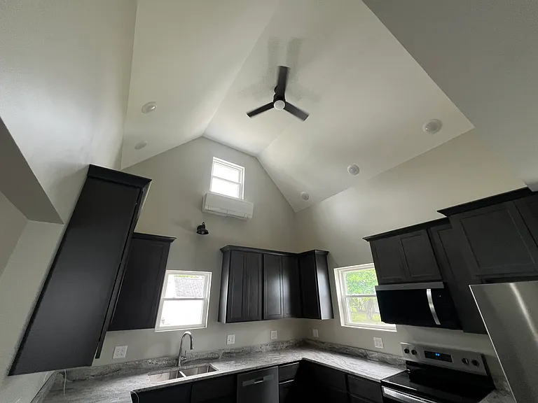 13 Columbia Ave — Photo 15