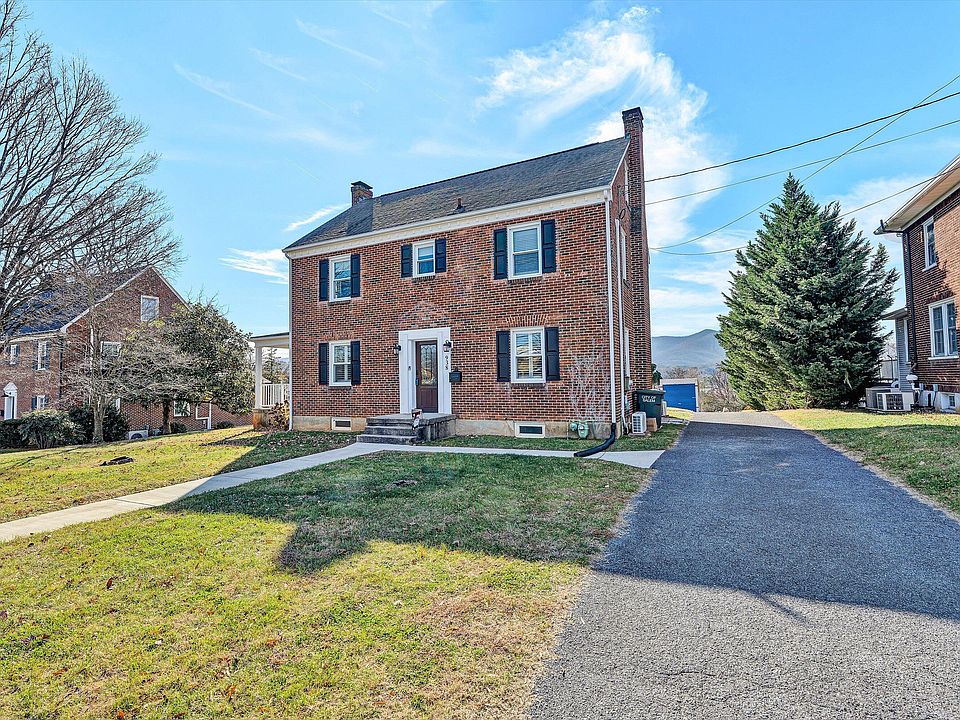 1st image of 938 Roanoke Blvd
