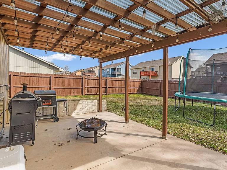 1013 Dagen Ln — Photo 22