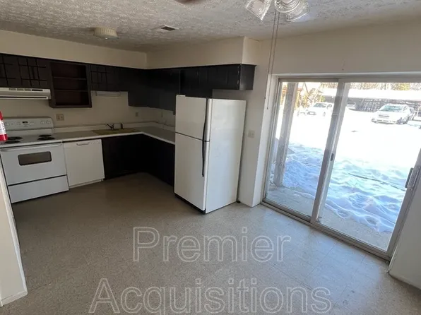 201 E Woodlawn Ave #18, Jerseyville, IL 62052