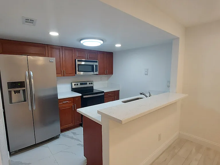 6835 SW 45th Ln — Photo 2