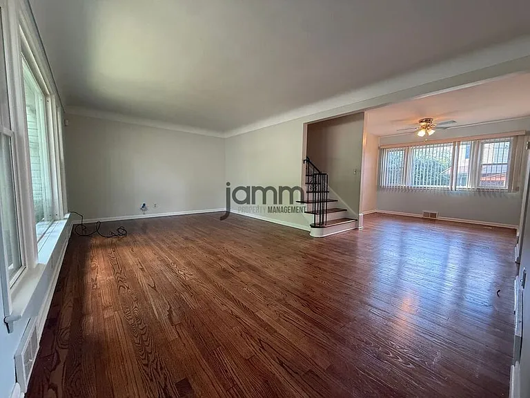 24113 E Silsby Rd — Photo 3