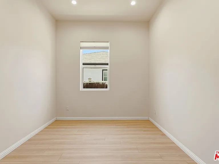 3765 Globe Ave — Photo 18