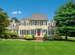 20 Parkside Dr, Langhorne, PA 19047
