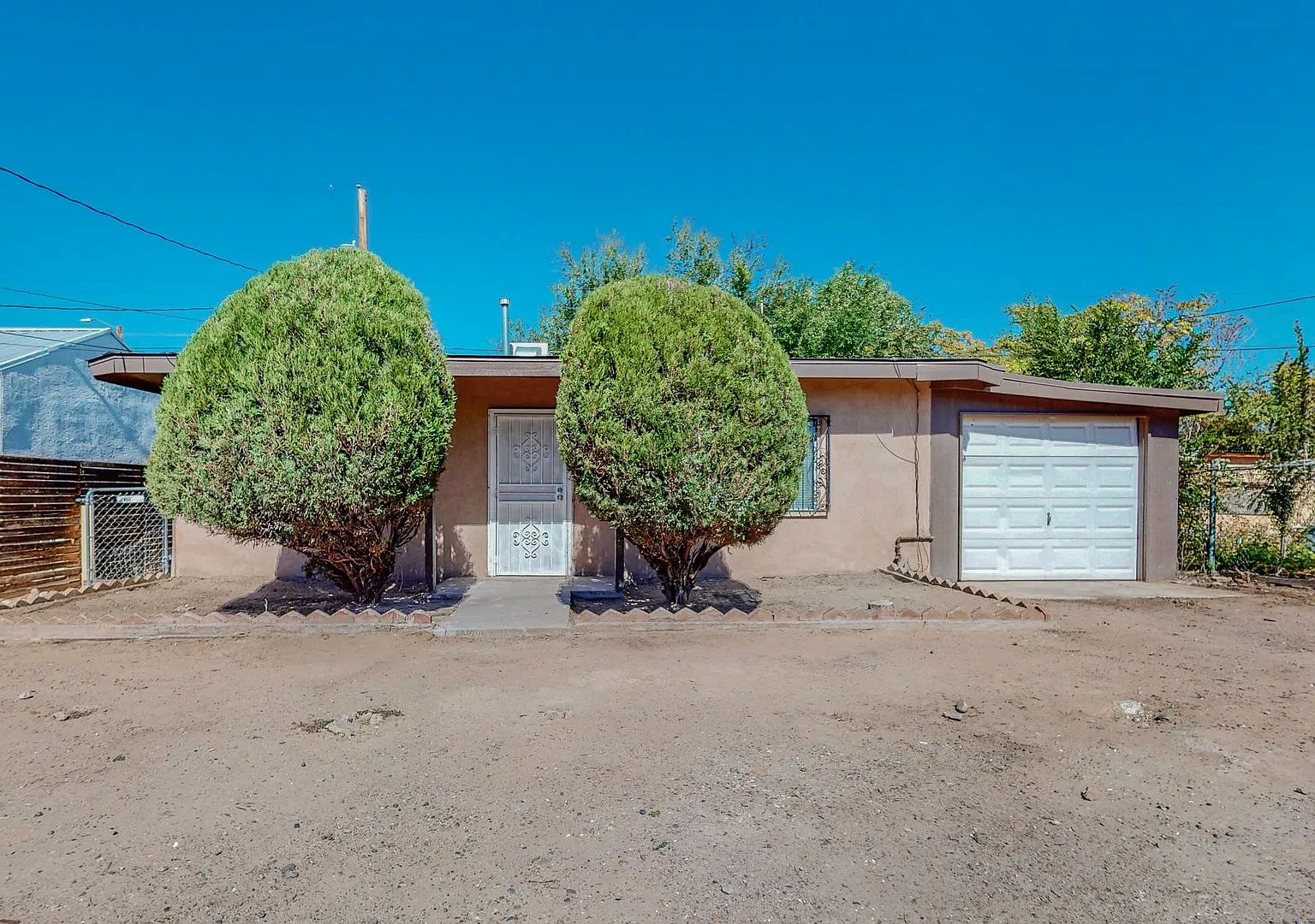 721 Santa Fe Ave SW — Photo 1