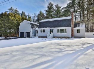 8 Danbury Dr, Merrimack, NH 03054