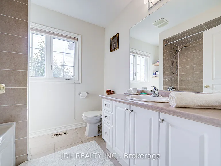 1139 Cenotaph Blvd — Photo 29