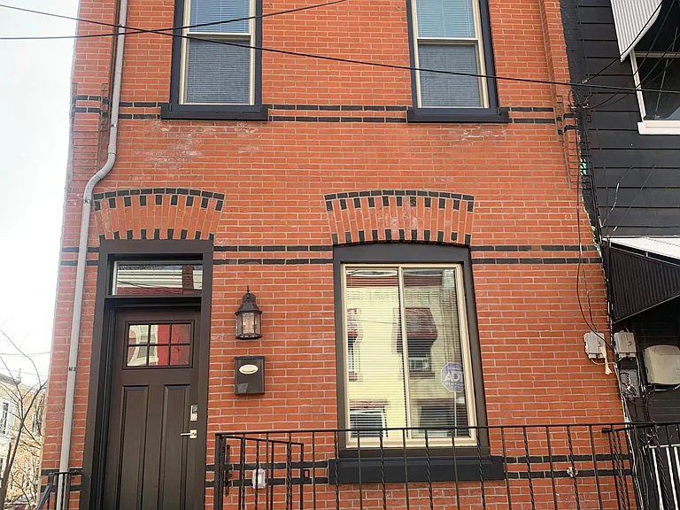 2532 W Montgomery Ave — Photo 2