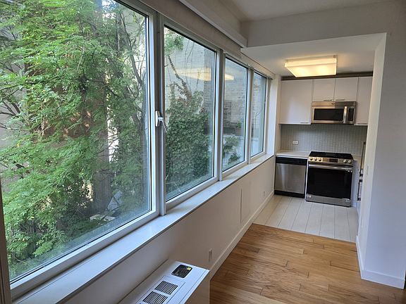5th image of 503 W 46th St APT 1