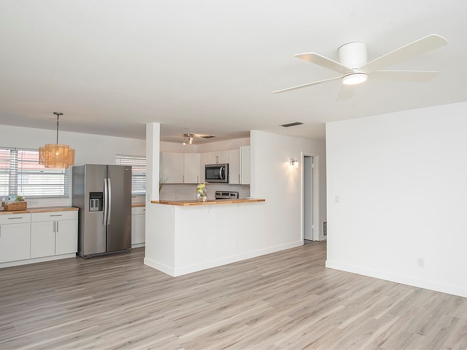 Vista Royale Apartments - Vero Beach, FL | Zillow