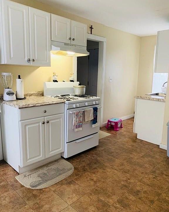 1st image of 169 River St #2