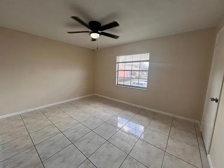 1665 W Oak Ridge Rd #C — Photo 17