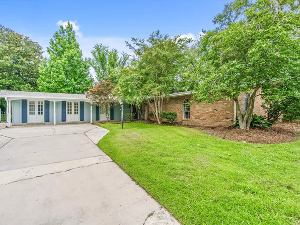 12026 Pecan Grove Ct, Baton Rouge, LA 70810