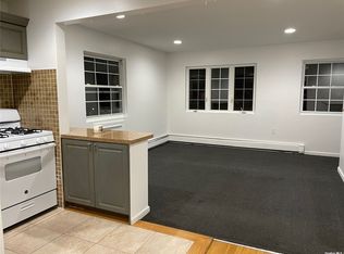 7708 60th St #2, Glendale, NY 11385