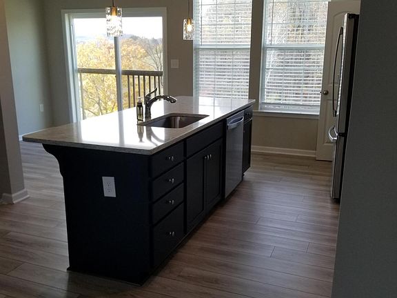3rd image of 70 Dover Ct #36