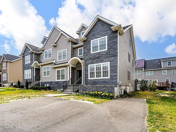 2nd image of 14 Nussbaum Avenue