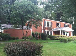 20 Bowstone Rd, Pittsburgh, PA 15235