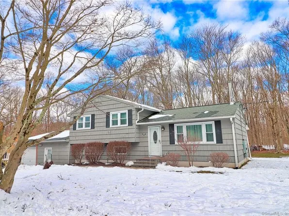 39 Ryegate Terrace, Monroe, CT 06468