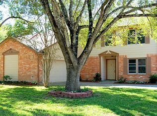 401 Civil Dr, League City, TX 77573