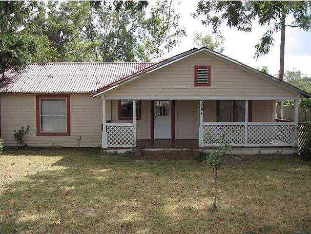 1st image of 3984 2nd Ave