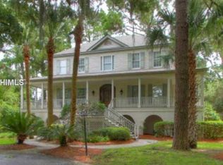 2 Oak Point Landing Rd, Hilton Head Island, SC 29928