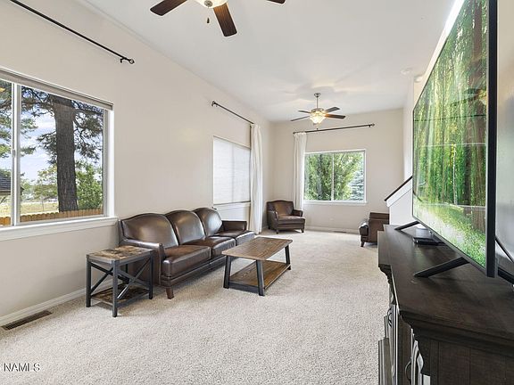 4th image of 3770 E Avocet Ave