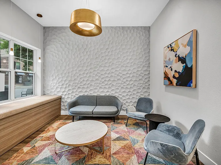 The Quarters Nueces House (Student Housing - Rent by the Bed) — Photo 41