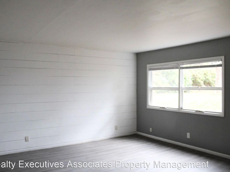 2nd image of 400 Watauga Dr Unit 3