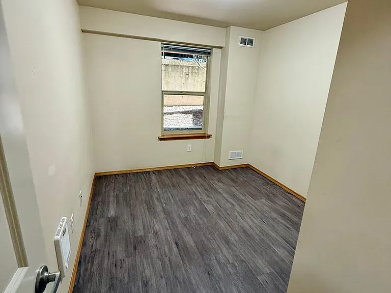 1016 N Garden St — Photo 44