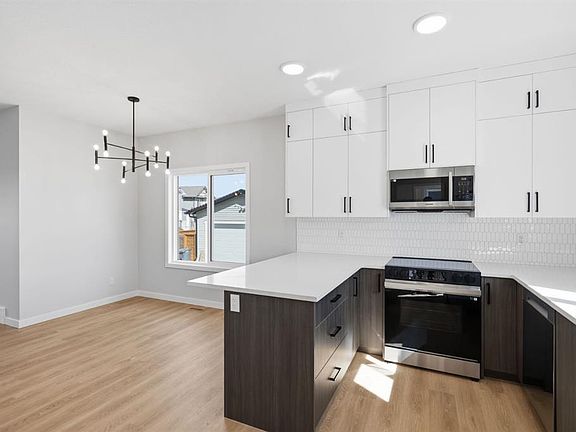 2nd image of Ellen W Park Way #341