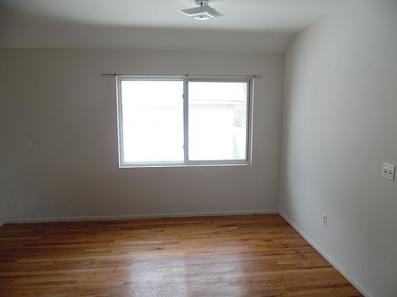 5th image of 73 Veltman Ave #1
