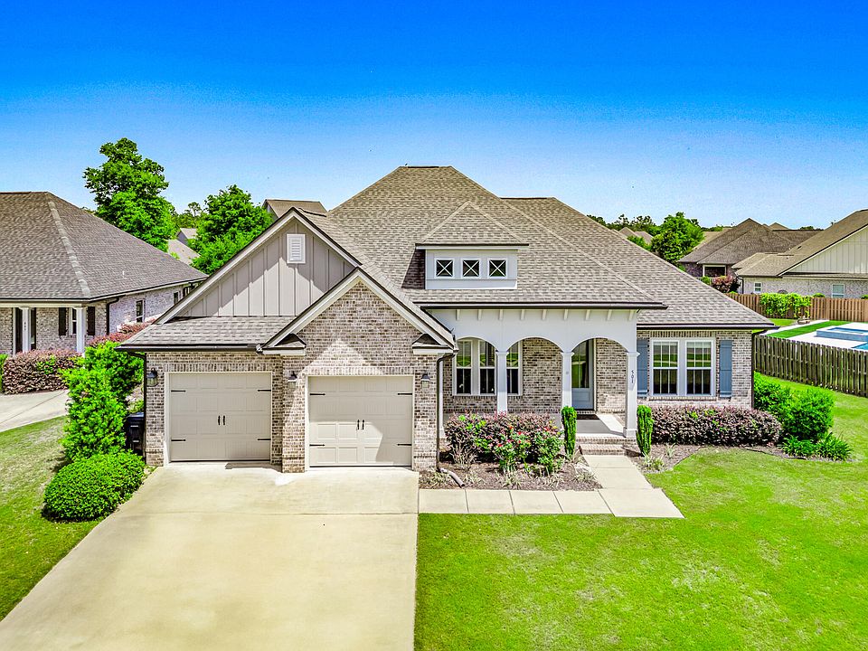 1st image of 501 Meadow Lake Dr