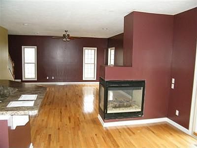 4th image of 299 Knollwood Trl