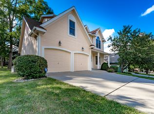 8808 N Kirkwood Ave, Kansas City, MO 64154