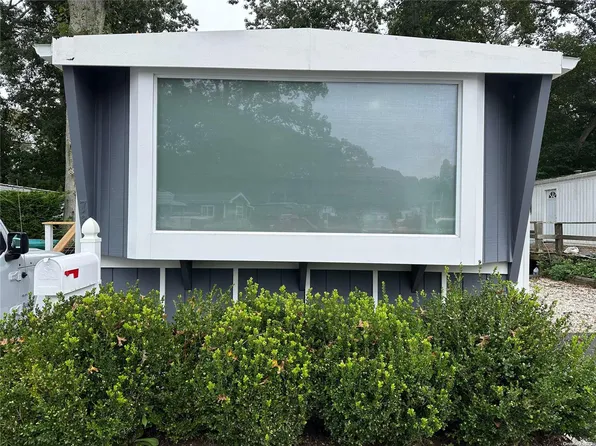 105-73 Oak View Highway, East Hampton, NY 11937