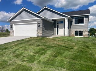 705 State St, Kenyon, MN 55946