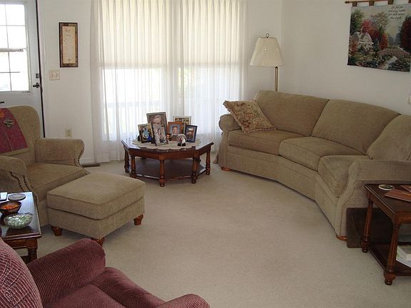 5th image of 309 W Arbor Ct