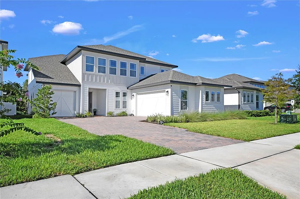 5 bed, 4.5 bath, 3767 sqft, $6,900 — Photo 3