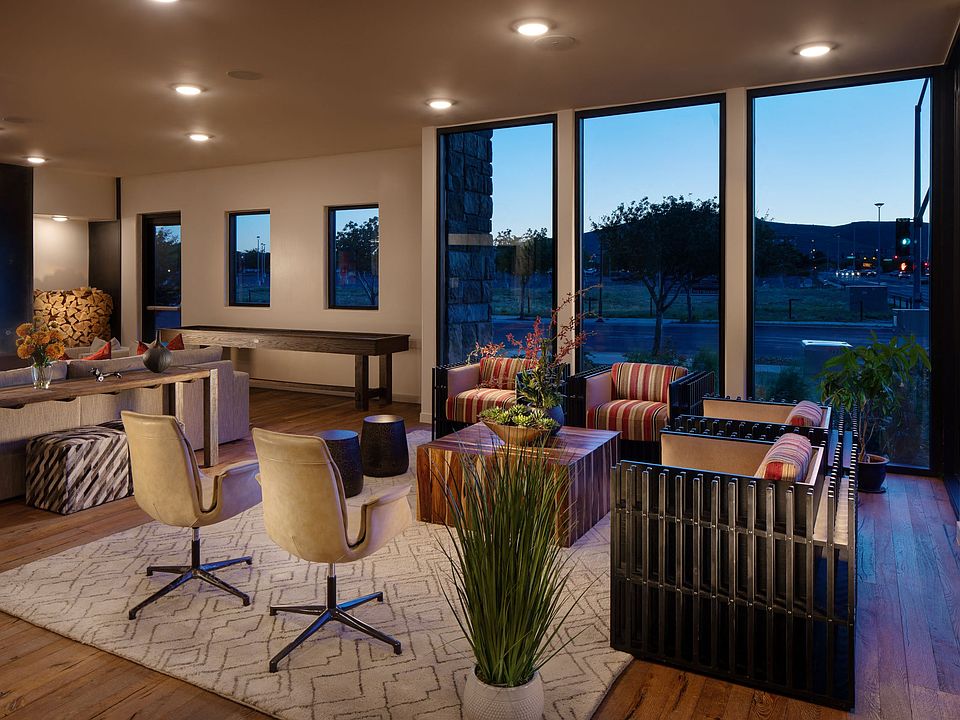 Lounge Area