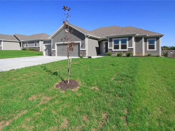 3712 NE 90th St, Kansas City, MO 64156