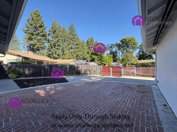 747 Harvard Dr — Photo 38
