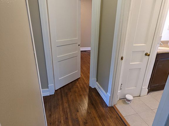 2nd image of 619 1/2 Landers St