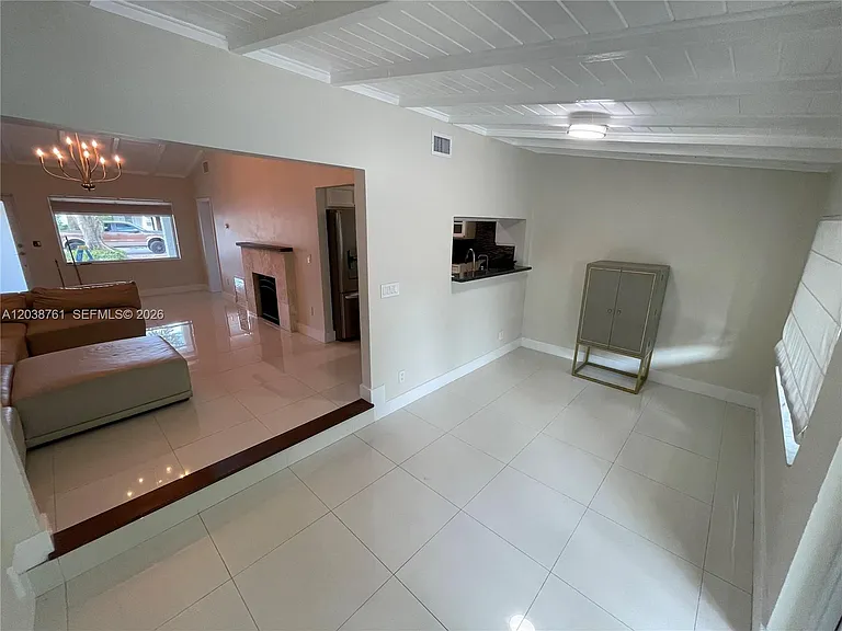 6129 SW 28th St — Photo 13