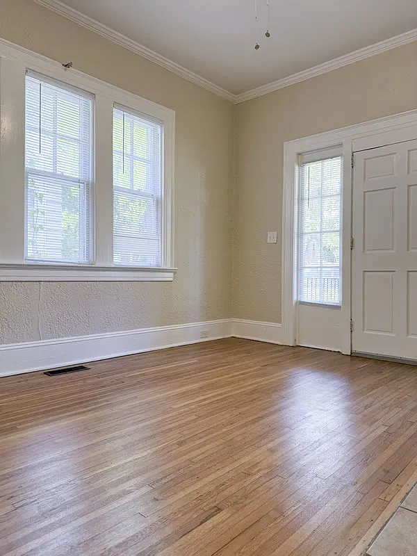 2 bed, 100 sqft, $1,295 — Photo 4